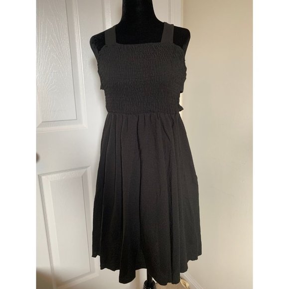 Criss Cross Tie Back Shirred Cami Dress - Picture 6 of 7